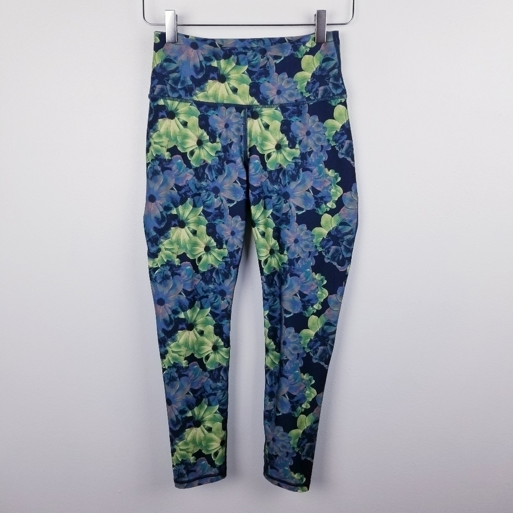 Fabletics High Waisted Floral Powerflex Capri Leggings NWT